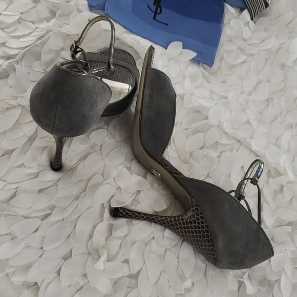 Authentic Dolce & Gabbana sz 39.5 - Picture 8 of 8